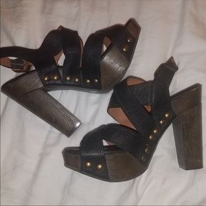 Lucky Brand Leather Sandals with faux wood heels